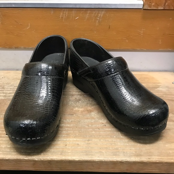 Sanita Shoes - Black Sanita/Dansko Shoes